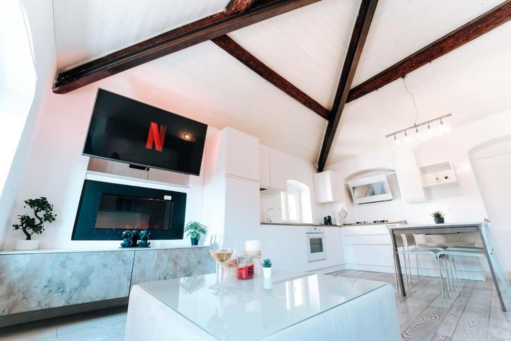 산레모 Loft Cavour - Teatro Ariston 아파트 외부 사진